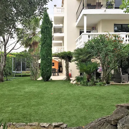 Superbe 3p Jardin Wifi Jacuzzi Piscine