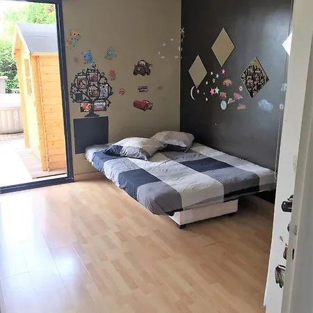 Superbe 3p Jardin Wifi Jacuzzi Piscine Appartamento